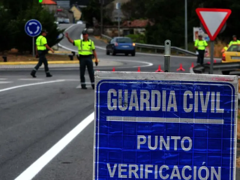 Galicia ha retirado 40.000 carnés por puntos en 20 años, cifra similar a la población de Oleiros