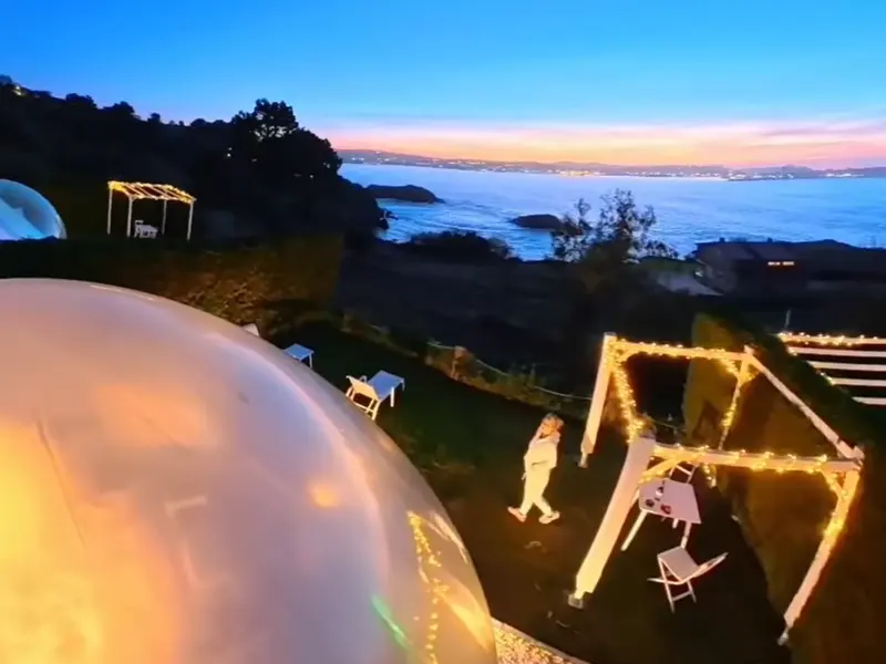 Escapadas únicas cerca de Oleiros: burbujas de Albarari y más en Semana Santa