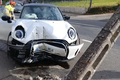 Accidente de tráfico en Oleiros deja una persona herida y provoca cortes de tráfico