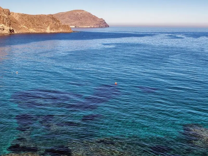 Voluntarios limpian fondos marinos en Cabo de Gata: una acción vital para la biodiversidad