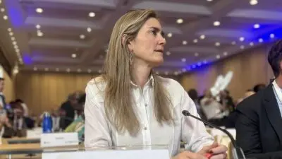 La vicepresidenta española aboga por acción inmediata ante el cambio climático