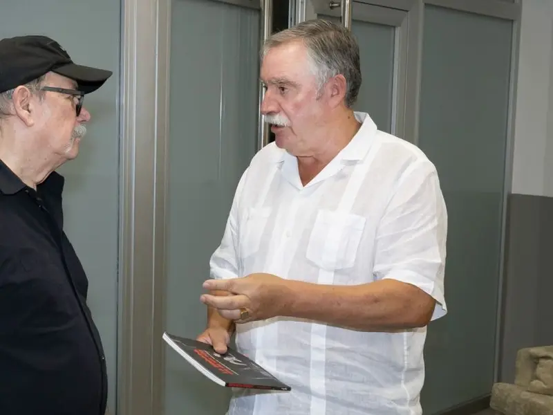 Silvio Rodríguez se reúne con el alcalde de Oleiros tras su concierto en A Coruña