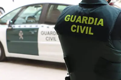 Identifican a dos personas por fuga tras eludir control de alcoholemia en Oleiros