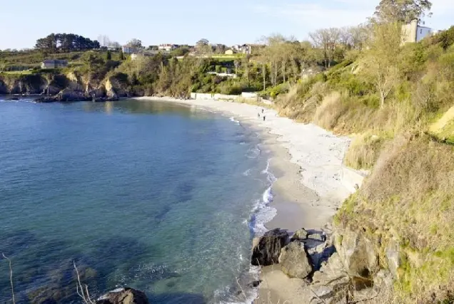 Oleiros aprueba por unanimidad solicitar más de 310.000 euros al Estado para reparar la playa de Naval