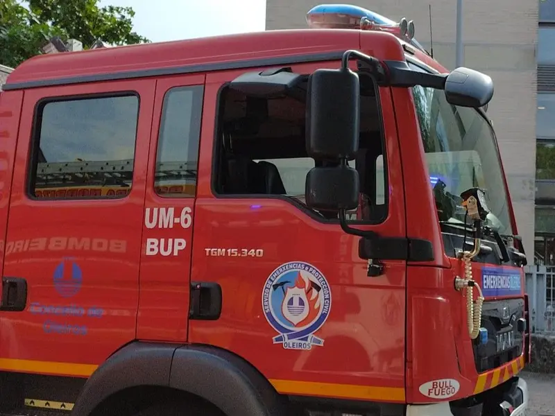 Incendio en la residencia de mayores Ballesol en Oleiros moviliza a los servicios de emergencia