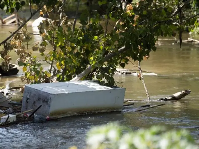 Vertidos ilegales en el río Guadarrama alertan sobre riesgo ambiental en Madrid