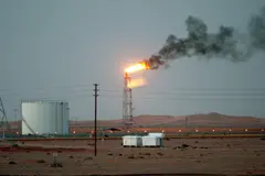 Las empresas con alta emisión de CO2 superan en valor bursátil a las bajas en carbono
