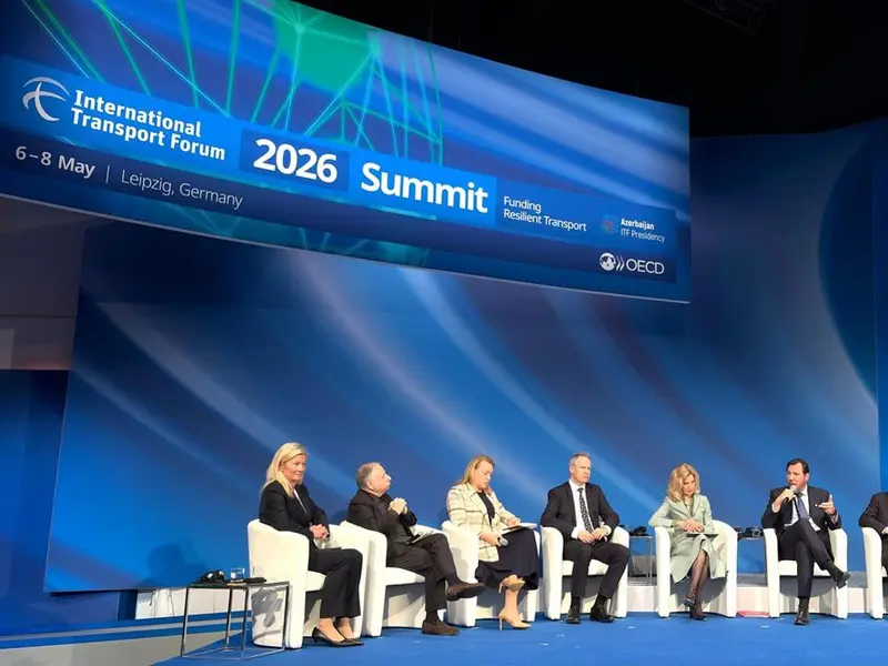 Óscar Puente subraya la necesidad de resiliencia en infraestructuras ante el cambio climático