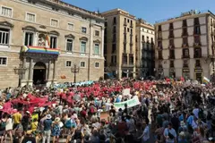 Movilización ciudadana contra la ampliación del aeropuerto del Prat por sus impactos ambientales