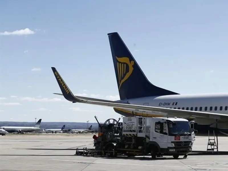 Aena forma grupo de trabajo para abordar la crisis de queroseno por conflicto en Oriente Próximo