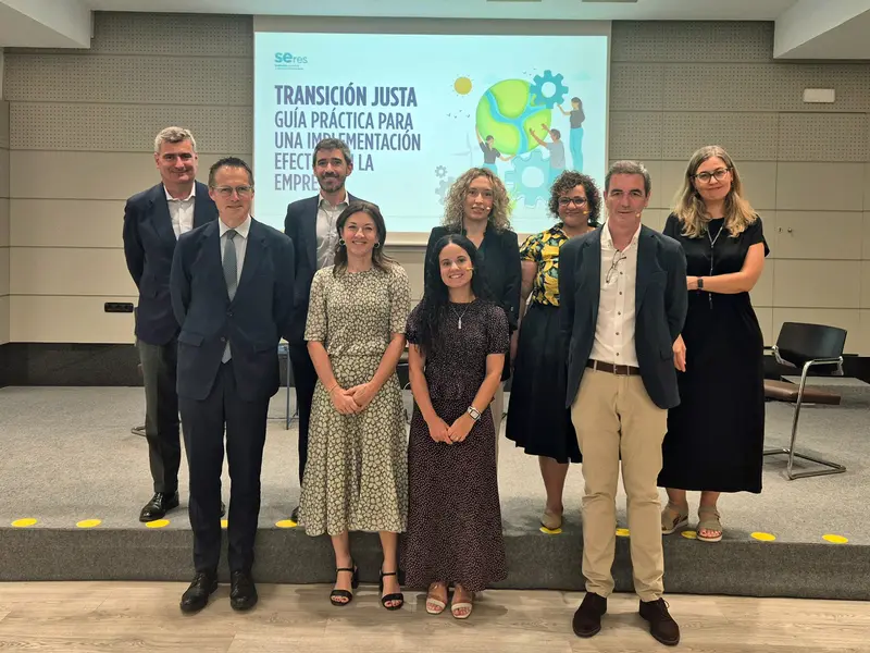 Fundación SERES lanza guía para integrar la dimensión social en la transición ecológica empresarial