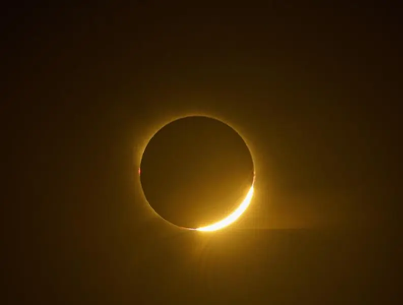 Operativo municipal garantiza una jornada de eclipse segura en Oleiros