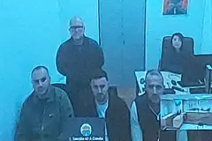 Cuatro albaneses evitan prisión tras robar en viviendas de Oleiros y otros municipios