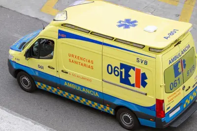 Accidente en Oleiros deja a un motorista herido