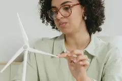 El Gobierno impulsa consultas públicas para energías renovables en España