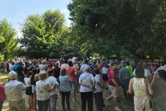 Más de 1.400 personas asisten a la romería de Alternativa dos Veciños en Oleiros