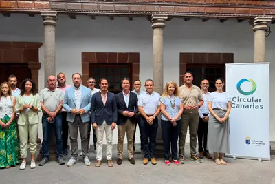 Canarias impulsa la recogida de residuos orgánicos con el quinto contenedor en Gran Canaria y La Palma