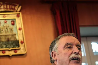 El alcalde de Oleiros urge a los vecinos a reportar el alquiler turístico irregular