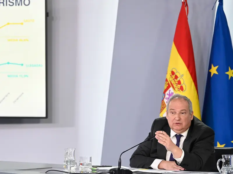 El Gobierno apuesta por un turismo sostenible y diversificado en España