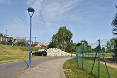 Avances en la renovación del firme junto al jardín botánico de O Burgo