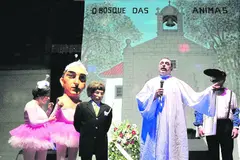 El alcalde de Oleiros contempla su regreso a la Festa do Antroido