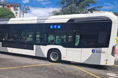 Asturias estrena su primer autobús eléctrico para mejorar la movilidad sostenible