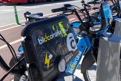 El PSOE de Oleiros pide fondos para impulsar BiciCoruña en el municipio