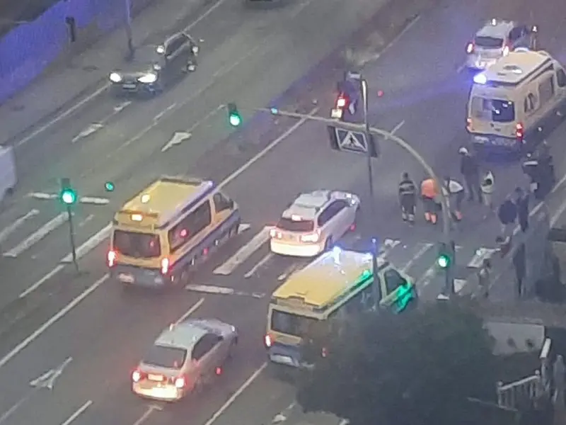 Tres accidentes viales movilizan a servicios sanitarios en A Coruña y Oleiros