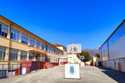 La Archidiócesis asume la gestión del Colegio La Milagrosa en Oleiros