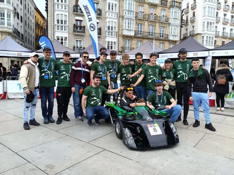 El IES Galileo de Valladolid brilla en competición nacional de vehículos eléctricos