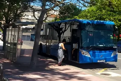 El PSOE de Oleiros propone recuperar el bus municipal para mejorar la movilidad