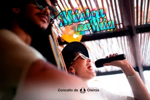 Inauguración del programa Música na rúa en Oleiros para dinamizar la hostelería
