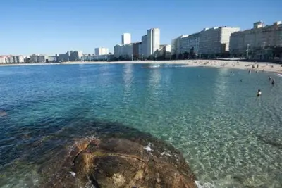 El alquiler turístico en Oleiros y Riazor sube hasta 1.500 euros por semana este verano