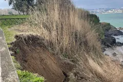 Expertos advierten sobre los derrumbes en la costa de Oleiros