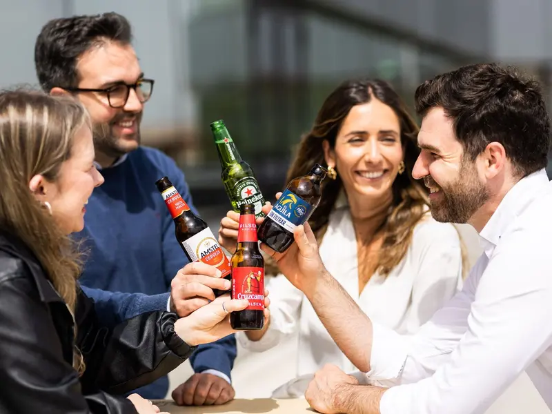Heineken España reduce un 32% sus emisiones y asegura un suministro 100% renovable para 2025