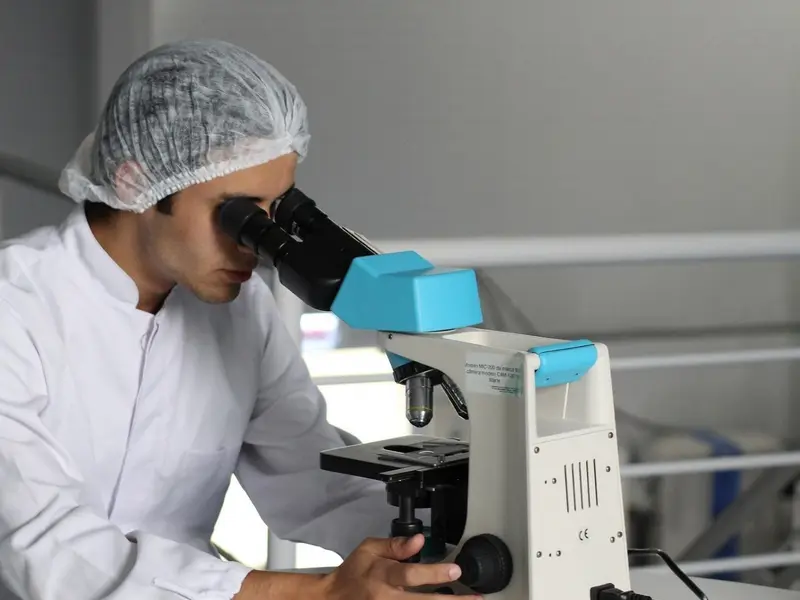 Investigación sobre biotecnología y adaptaciones en plantas ante el cambio climático