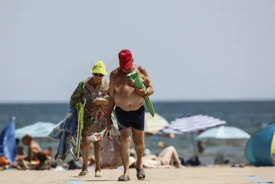 Ecologistas en Acción otorga las banderas negras 2026 a playas españolas degradadas