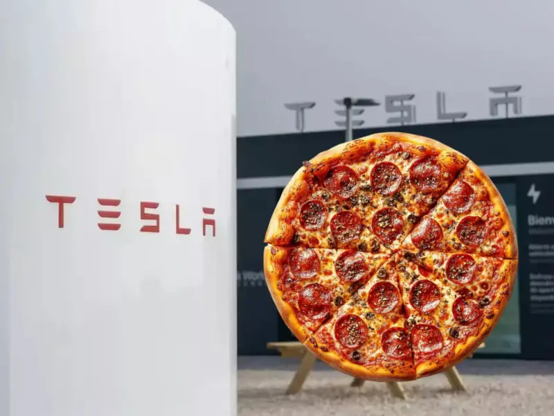 Tesla inaugura estación de carga en Burgos con pizza recién hecha