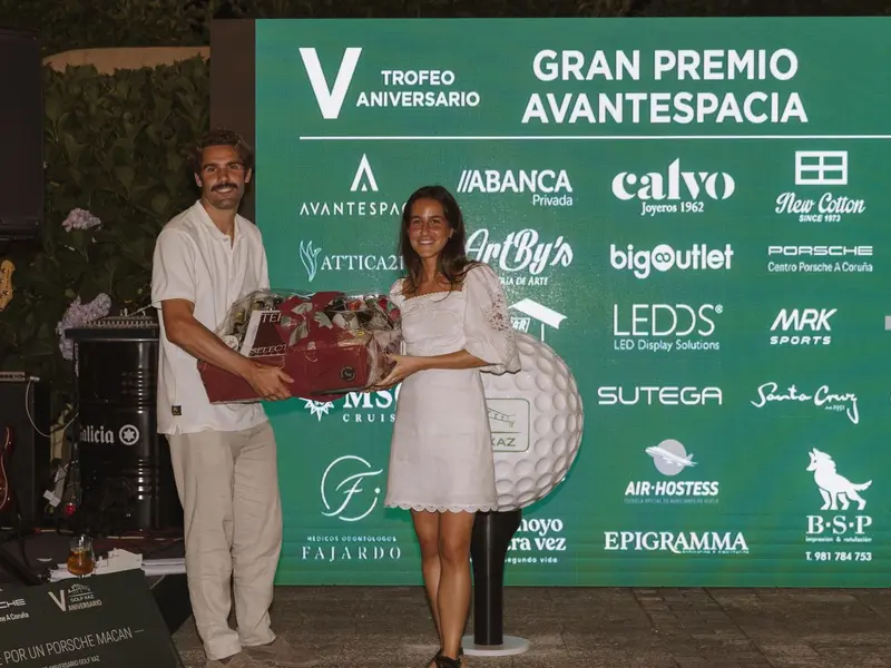 Golf Xaz celebra su quinto aniversario en Oleiros con un gran evento y torneo