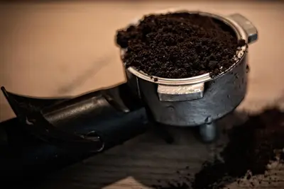 Posos de café transformados en biobutanol: una solución energética sostenible