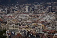 CaixaBank invierte 137 millones en financiación sostenible para comunidades de propietarios en España