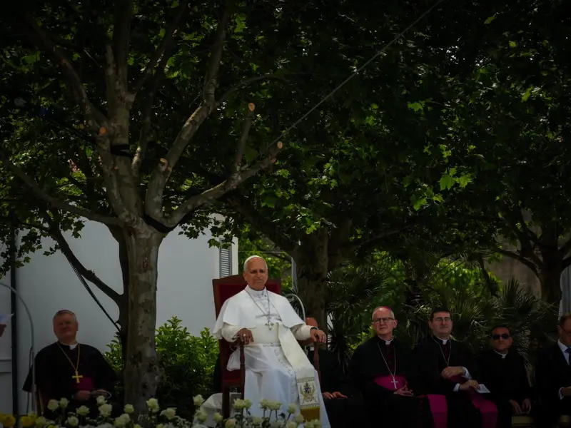 El papa León XIV aboga por un cambio económico para sanar el planeta en Italia