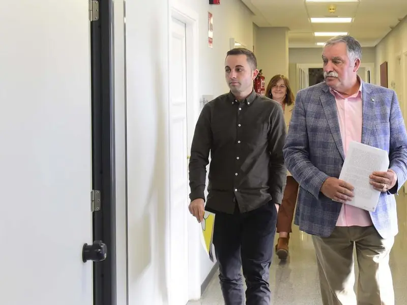 Absuelto el alcalde de Oleiros por el derribo de Casa Carnicero