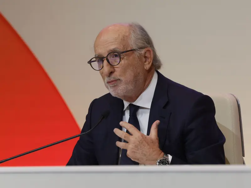 Repsol aboga por el equilibrio entre combustibles fósiles y energías renovables