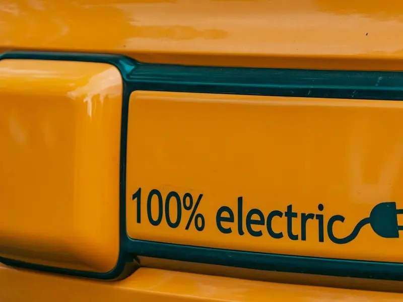 Innovadora batería de nanohilos de silicio promete 1000 km de autonomía para coches eléctricos