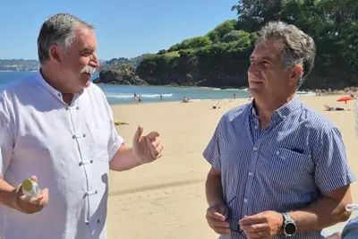 Oleiros quema a Trump y Netanyahu en un misil en la falla de San Juan en Bastiagueiro