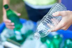 Investigadores españoles descubren obstáculos en el reciclaje biológico del PET cristalino