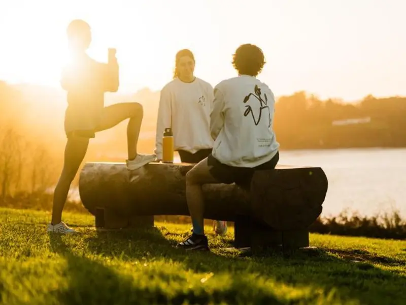 Llega a Oleiros una nueva firma de moda enfocada en el 'after run'