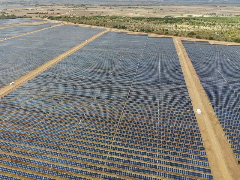 McDonald's España se asocia con el megaparque solar Vilecha para energía sostenible
