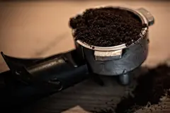 Posos de café transformados en biobutanol: una solución energética sostenible